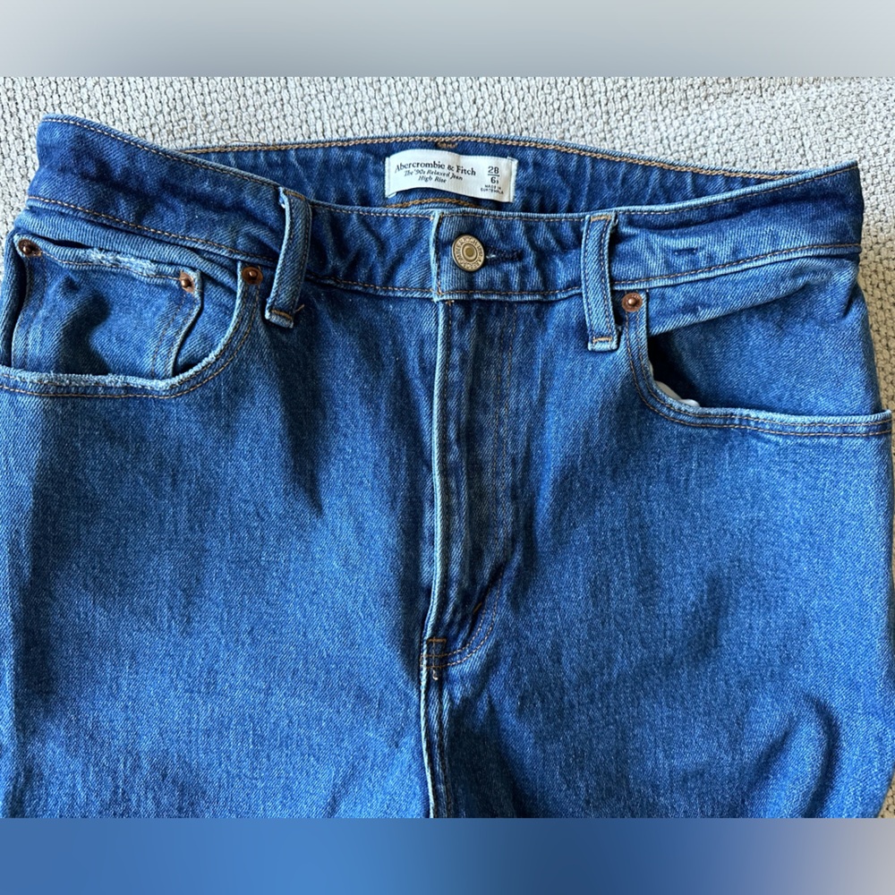 90s relaxed curve love Jean